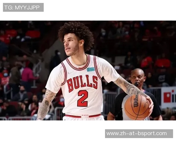 外线手感糟糕！鲍尔&米勒三分合计17投3中，湖人进攻为何陷入困境？